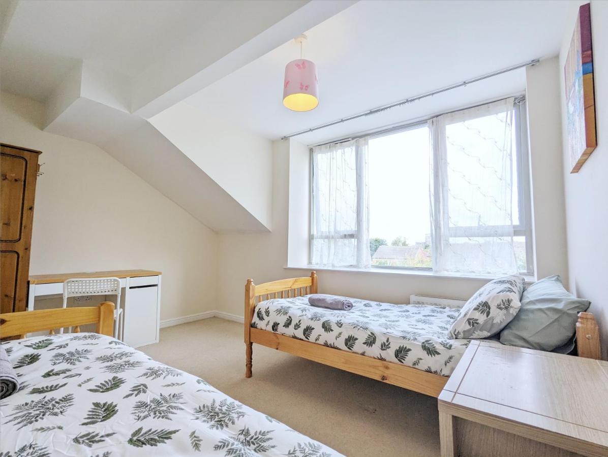 Guest Rooms Near City Centre & Dock Free Parking リヴァプール エクステリア 写真