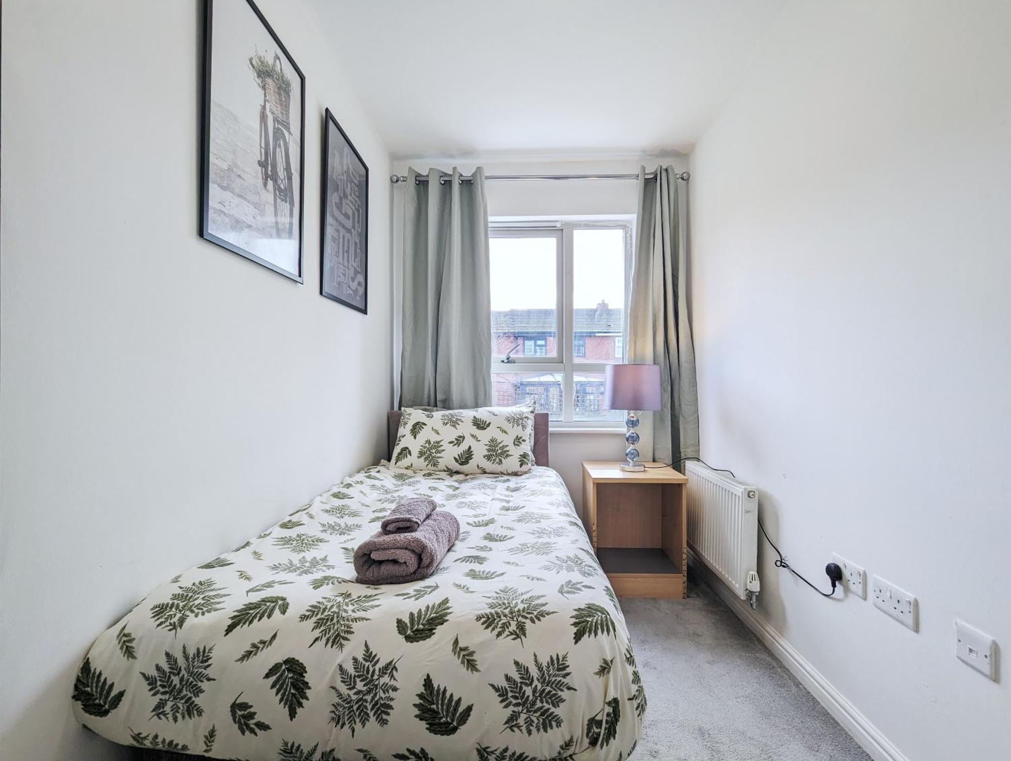 Guest Rooms Near City Centre & Dock Free Parking リヴァプール エクステリア 写真